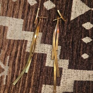 Elegant Gold Dangle Earrings